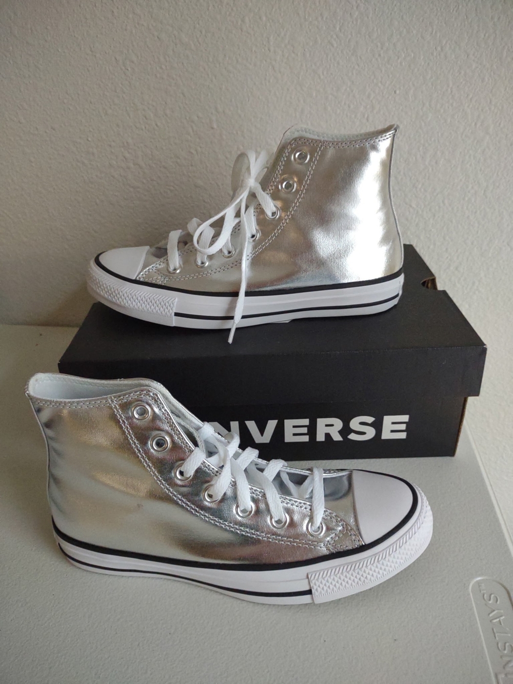 Converse Metallic Silver High Top Sneakers with White Accents 7.5 WOMEN'S - Picture 5 of 5